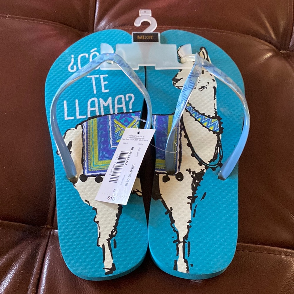Como te llama Mixit flip flops nwt